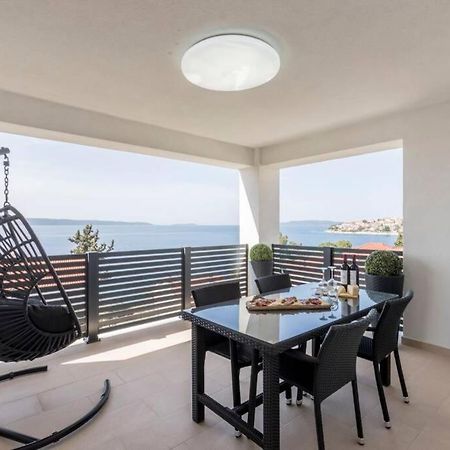 Apartment By Joe Trogir Extérieur photo