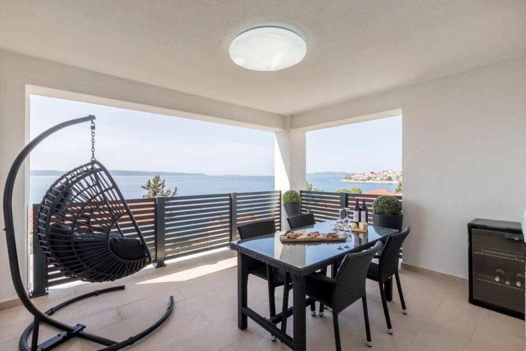 Apartment By Joe Trogir Extérieur photo